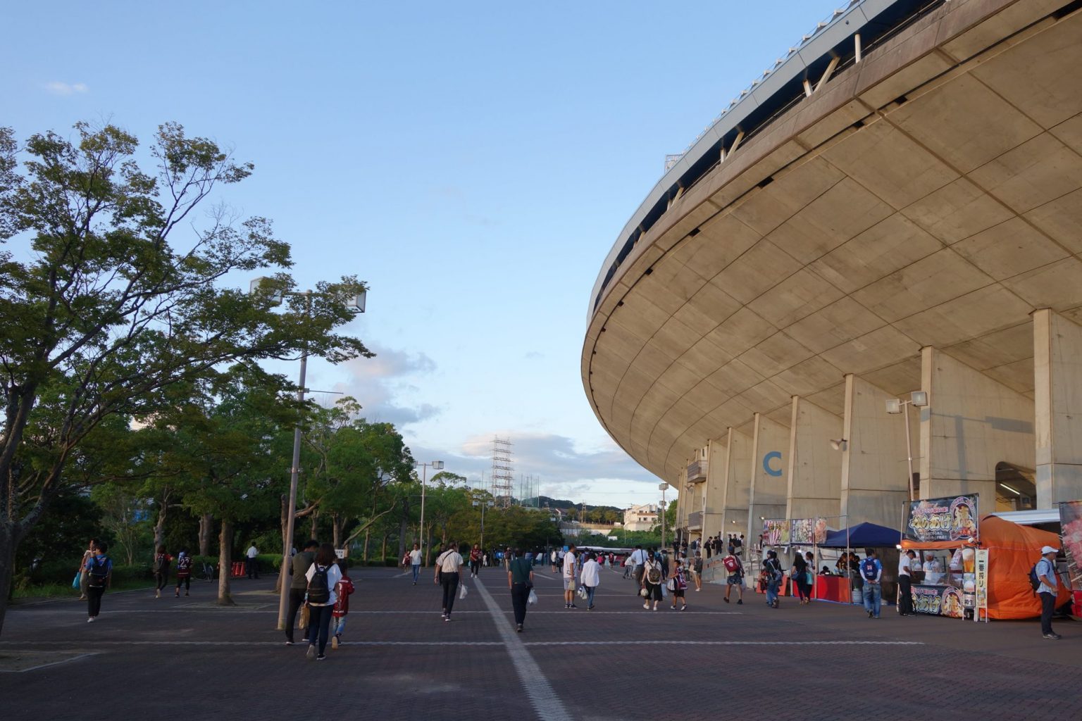 神戸総合運動公園ユニバー記念競技場で観戦