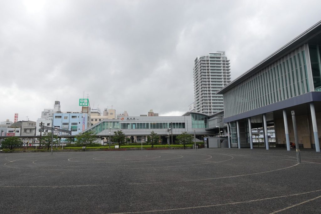 清水駅東口広場