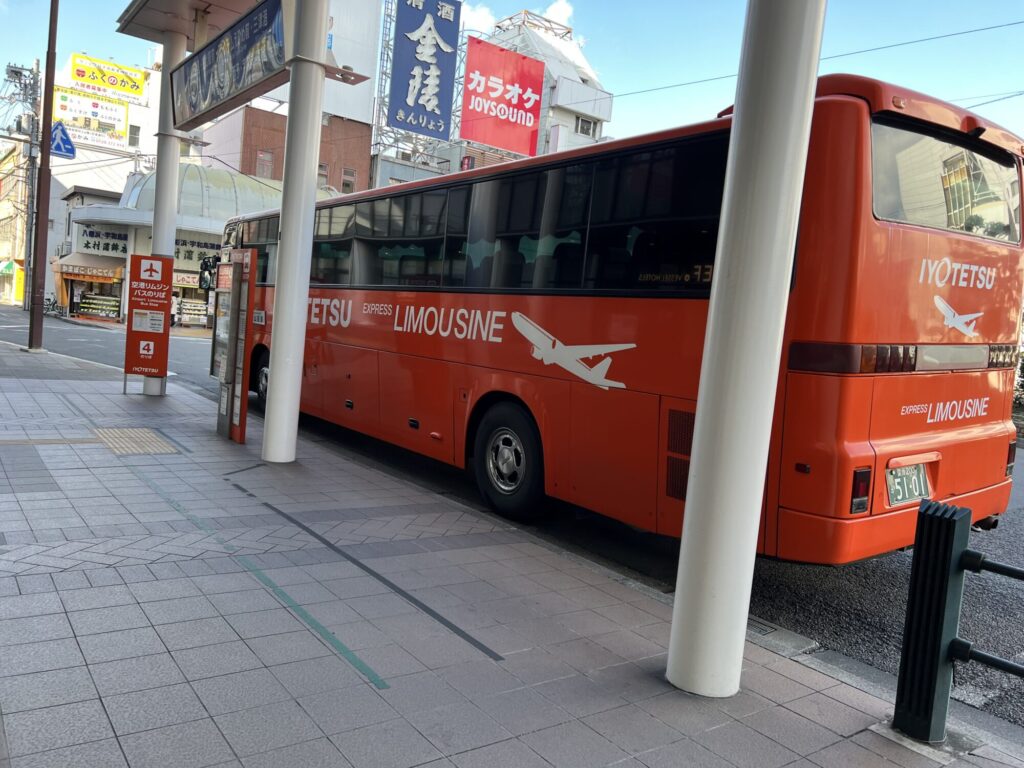 松山市駅4番乗り場（松山空港行きシャトルバス）