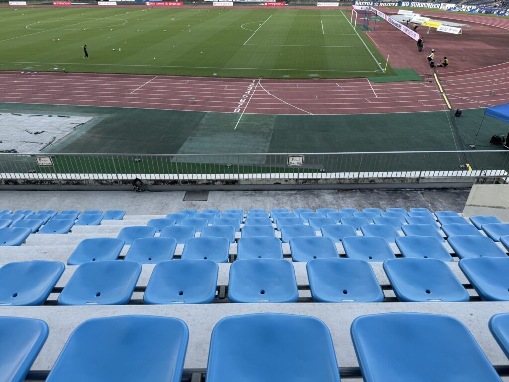 町田GIONスタジアム　メインスタンドの座席