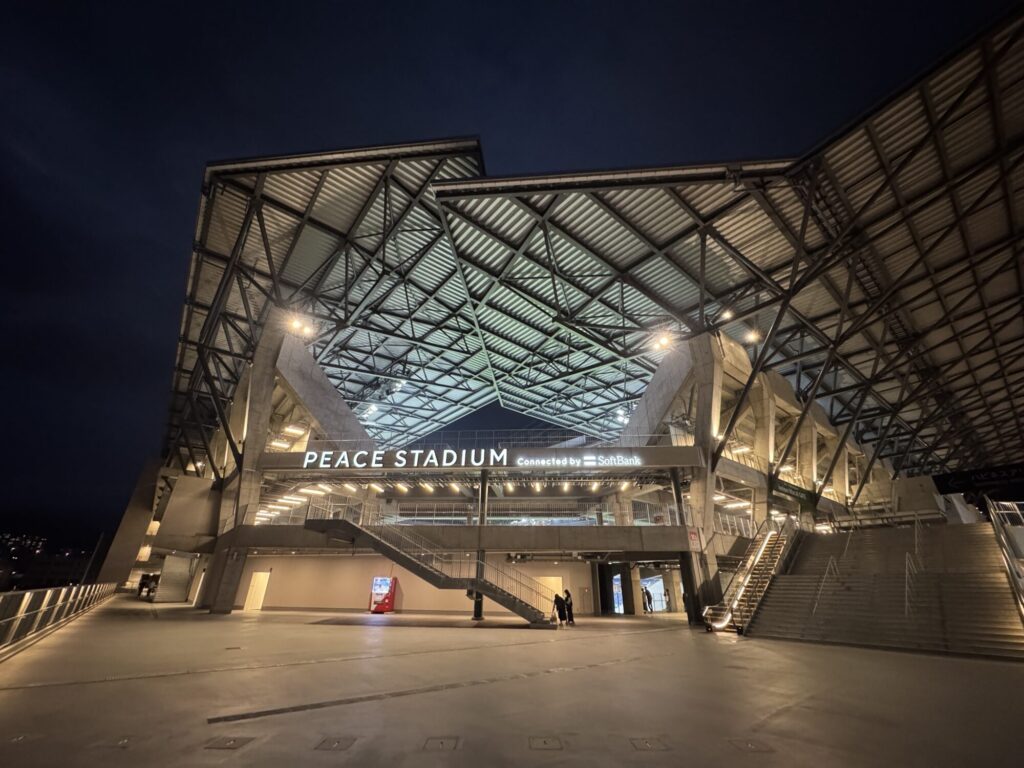 PEACE STADIUMの夜景