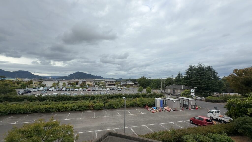 丸亀競技場前の駐車場