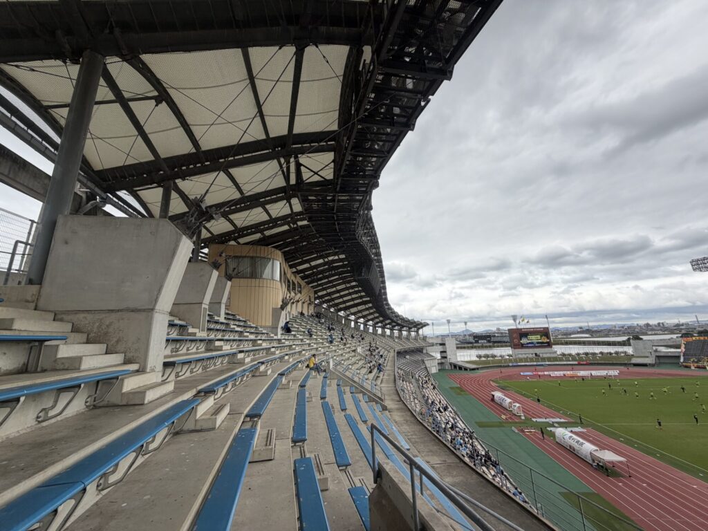 丸亀競技場の屋根