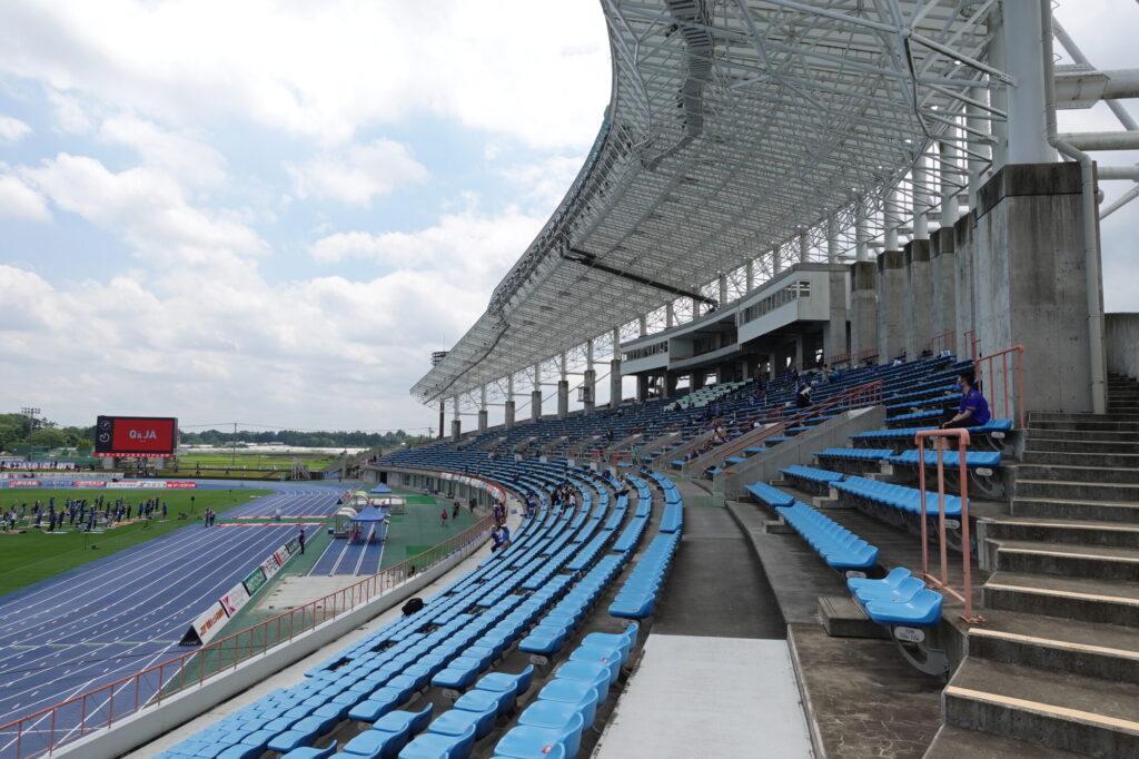 ケーズデンキスタジアム水戸(水戸市立競技場)メインスタンド