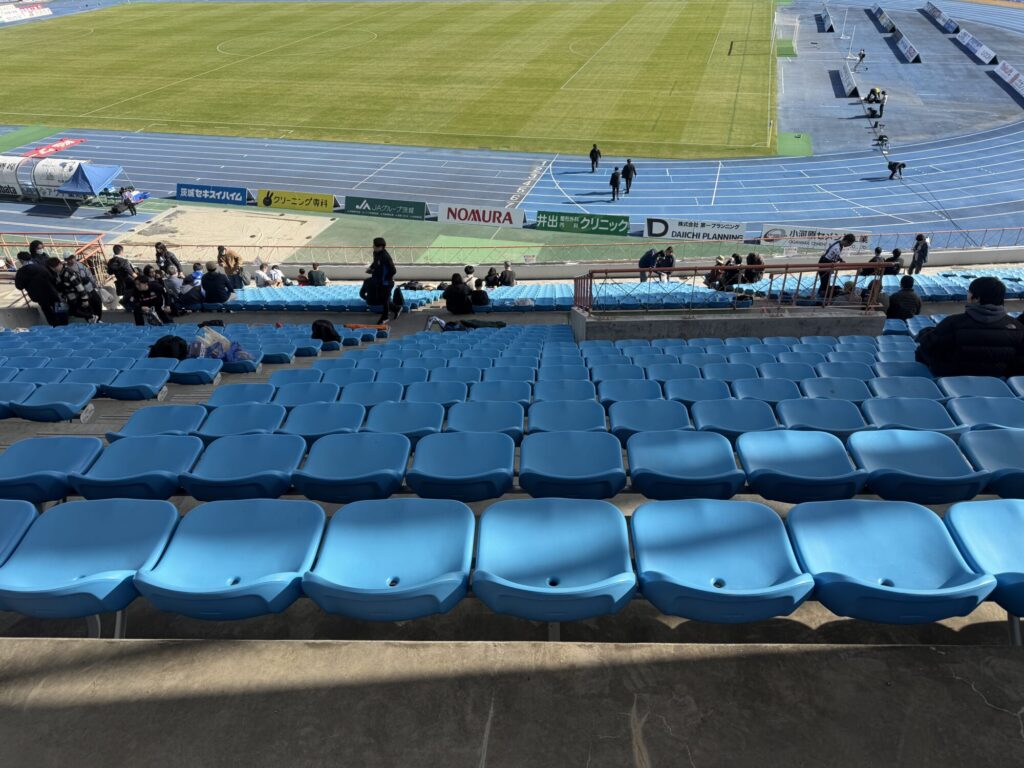 ケーズデンキスタジアム水戸(水戸市立競技場)メインスタンドの座席
