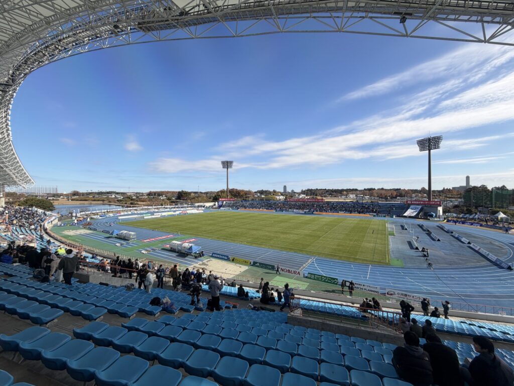 ケーズデンキスタジアム水戸(水戸市立競技場)メインスタンドから